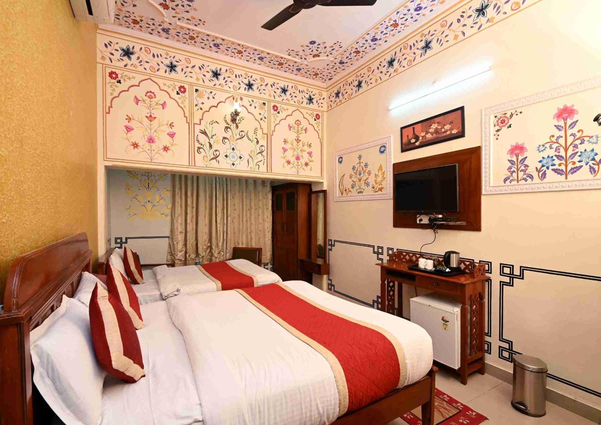 Virasat Mahal Heritage Hotel-Jaipur City Center Esterno foto