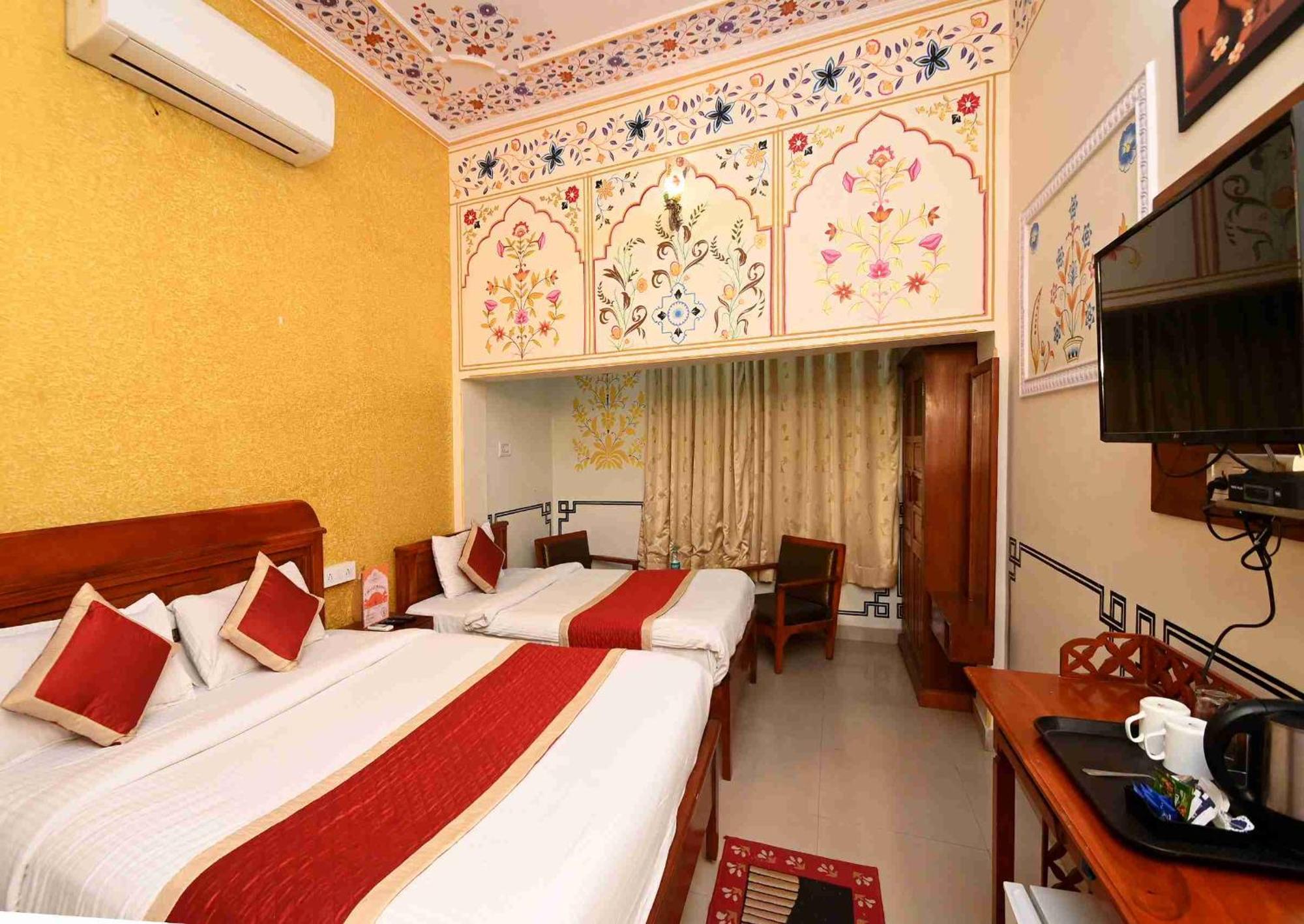 Virasat Mahal Heritage Hotel-Jaipur City Center Esterno foto