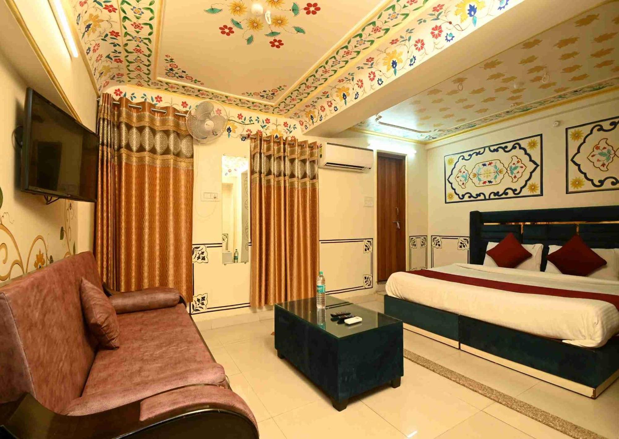 Virasat Mahal Heritage Hotel-Jaipur City Center Esterno foto