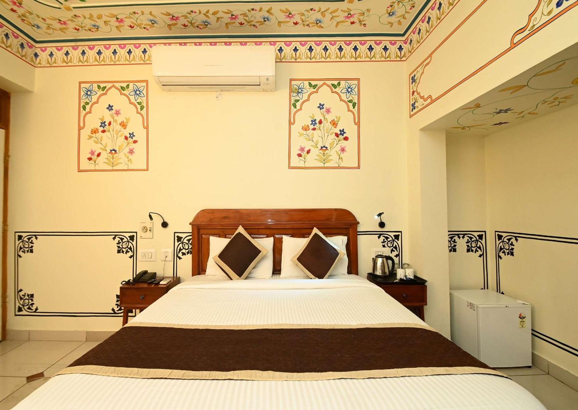 Virasat Mahal Heritage Hotel-Jaipur City Center Esterno foto